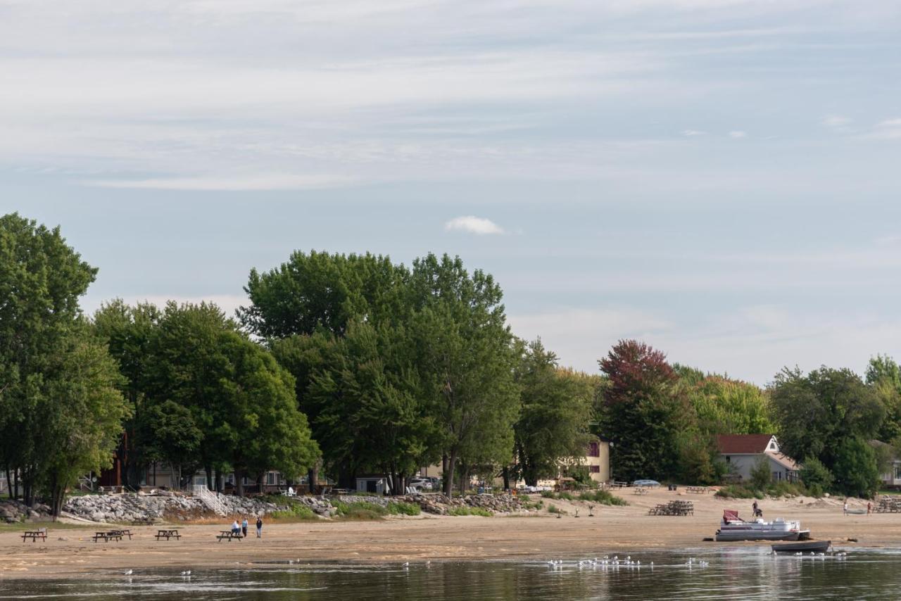 Venise-en-Québec La Cache Du Lac Champlain酒店 外观 照片