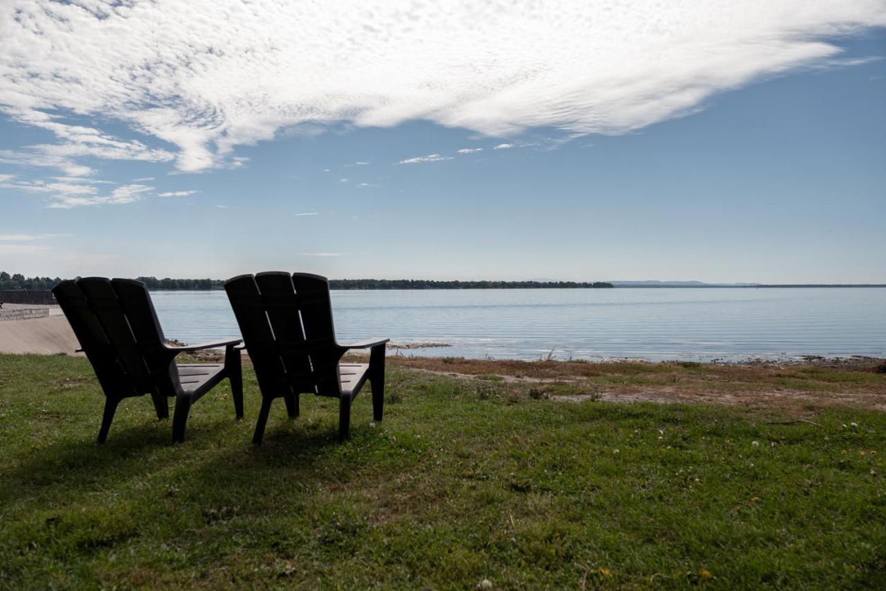 Venise-en-Québec La Cache Du Lac Champlain酒店 外观 照片